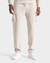 Pantalón deportivo tipo jogger para hombre marfil